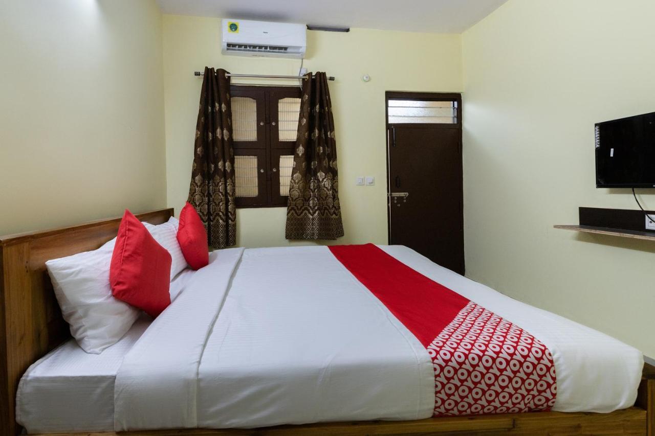 โอโย 67991 กัลปตารุ ลอดจ์ Hotel Hunsur ภายนอก รูปภาพ