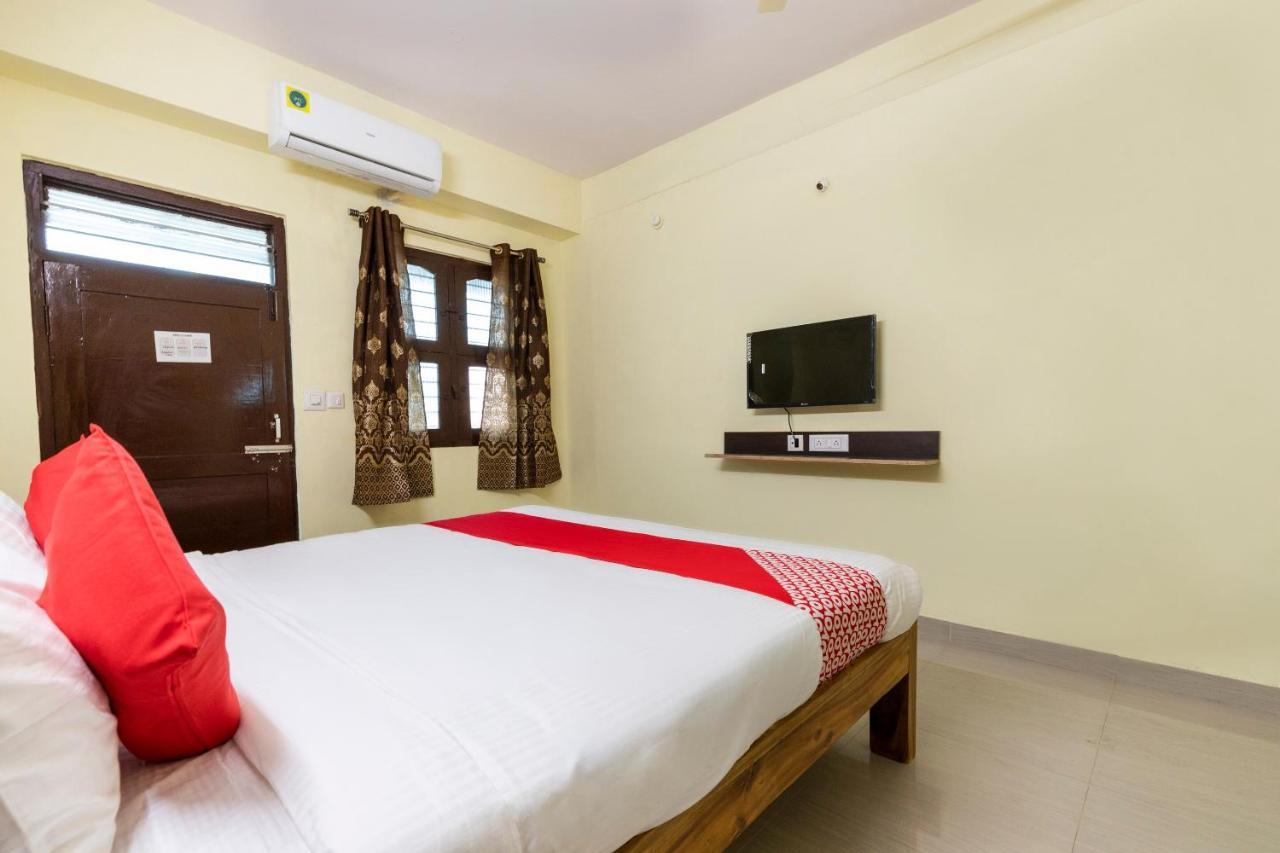 โอโย 67991 กัลปตารุ ลอดจ์ Hotel Hunsur ภายนอก รูปภาพ