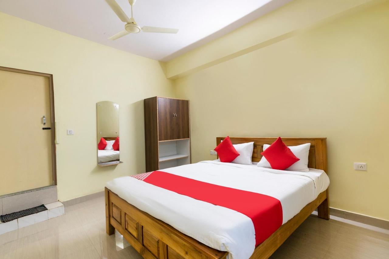 โอโย 67991 กัลปตารุ ลอดจ์ Hotel Hunsur ภายนอก รูปภาพ