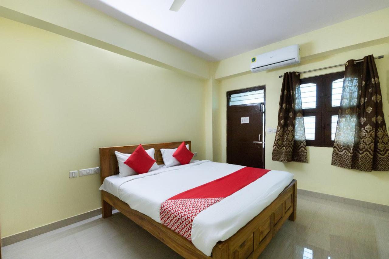 โอโย 67991 กัลปตารุ ลอดจ์ Hotel Hunsur ภายนอก รูปภาพ