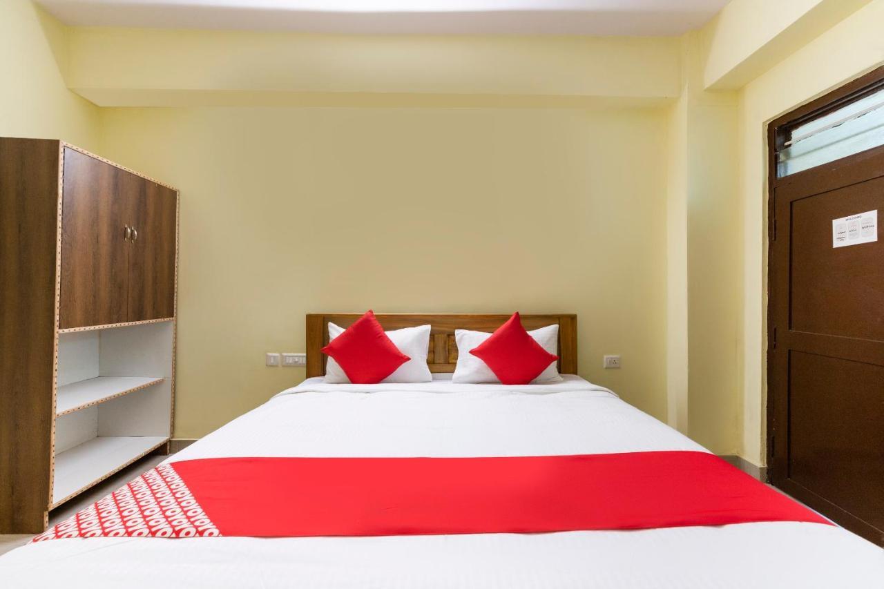 โอโย 67991 กัลปตารุ ลอดจ์ Hotel Hunsur ภายนอก รูปภาพ