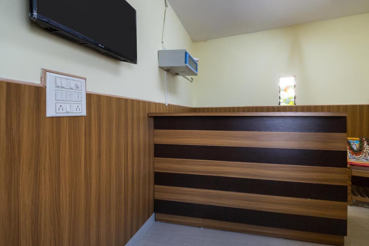 โอโย 67991 กัลปตารุ ลอดจ์ Hotel Hunsur ภายนอก รูปภาพ